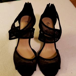 Fiomi Black Lace High Heels